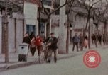 Immagine di Strade di Shanghai Shanghai in Cina, 1972, secondo 56 filmato di repertorio 65675057343