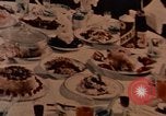 Immagine di Cibi cinesi Shanghai in Cina, 1972, secondo 62 filmato di repertorio 65675057349