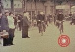 Immagine di Strade trafficate di Pechino Pechino Cina, 1972, secondo 1 filmato di repertorio 65675057352