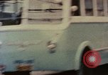 Immagine di Strade trafficate di Pechino Pechino Cina, 1972, secondo 19 filmato di repertorio 65675057352