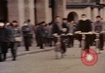 Immagine di Strade trafficate di Pechino Pechino Cina, 1972, secondo 35 filmato di repertorio 65675057352