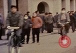 Immagine di Strade trafficate di Pechino Pechino Cina, 1972, secondo 37 filmato di repertorio 65675057352