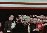 Immagine di Nixon e banchetto Enlai Shanghai in Cina, 1972, secondo 43 filmato di repertorio 65675057355