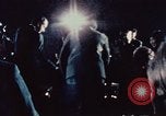 Immagine di Prestazioni acrobatiche Shanghai in Cina, 1972, secondo 5 filmato di repertorio 65675057356