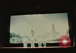Immagine di Prestazioni acrobatiche Shanghai in Cina, 1972, secondo 33 filmato di repertorio 65675057356