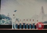Immagine di Prestazioni acrobatiche Shanghai in Cina, 1972, secondo 53 filmato di repertorio 65675057356