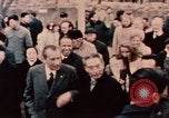 Immagine di Nixon in fiore parco Fort Hangchow Cina, 1972, secondo 60 filmato di repertorio 65675057364