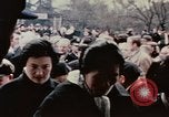Standbild Nixon Gruppe beginnt Bootsfahrt Hangchow China, 1972, aus Sekunde 10 historischem Filmmaterial Videoclip 65675057365