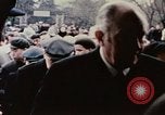 Standbild Nixon Gruppe beginnt Bootsfahrt Hangchow China, 1972, aus Sekunde 15 historischem Filmmaterial Videoclip 65675057365