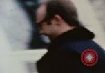 Standbild Nixon Gruppe beginnt Bootsfahrt Hangchow China, 1972, aus Sekunde 20 historischem Filmmaterial Videoclip 65675057365