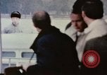Standbild Nixon Gruppe beginnt Bootsfahrt Hangchow China, 1972, aus Sekunde 26 historischem Filmmaterial Videoclip 65675057365
