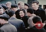 Standbild Nixon Gruppe beginnt Bootsfahrt Hangchow China, 1972, aus Sekunde 39 historischem Filmmaterial Videoclip 65675057365