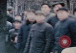 Standbild Nixon Gruppe beginnt Bootsfahrt Hangchow China, 1972, aus Sekunde 57 historischem Filmmaterial Videoclip 65675057365