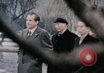 Immagine di Nixon delegazione in fiore parco Fort Hangchow Cina, 1972, secondo 23 filmato di repertorio 65675057366