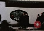 Immagine di Nixon delegazione in fiore parco Fort Hangchow Cina, 1972, secondo 38 filmato di repertorio 65675057366