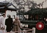 Immagine di Nixon delegazione in fiore parco Fort Hangchow Cina, 1972, secondo 54 filmato di repertorio 65675057366