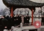 Immagine di Nixon delegazione in fiore parco Fort Hangchow Cina, 1972, secondo 57 filmato di repertorio 65675057366