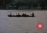 Immagine di Delegazione di Nixon giro in barca Hangchow Cina, 1972, secondo 13 filmato di repertorio 65675057367