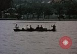 Immagine di Delegazione di Nixon giro in barca Hangchow Cina, 1972, secondo 14 filmato di repertorio 65675057367