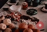 Immagine di Delegazione di Nixon giro in barca Hangchow Cina, 1972, secondo 49 filmato di repertorio 65675057367