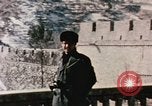 Standbild Nixon an der Großen Mauer China, 1972, aus Sekunde 13 historischem Filmmaterial Videoclip 65675057376