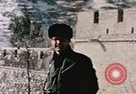 Standbild Nixon an der Großen Mauer China, 1972, aus Sekunde 15 historischem Filmmaterial Videoclip 65675057376