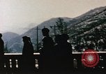Standbild Nixon an der Großen Mauer China, 1972, aus Sekunde 39 historischem Filmmaterial Videoclip 65675057376