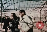 Standbild Nixon an der Großen Mauer China, 1972, aus Sekunde 43 historischem Filmmaterial Videoclip 65675057376