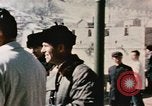 Standbild Nixon an der Großen Mauer China, 1972, aus Sekunde 50 historischem Filmmaterial Videoclip 65675057376