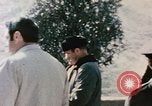 Standbild Nixon an der Großen Mauer China, 1972, aus Sekunde 55 historischem Filmmaterial Videoclip 65675057376