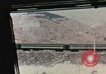 Immagine di Nixon esamina sculture in pietra Pechino Cina, 1972, secondo 4 filmato di repertorio 65675057377