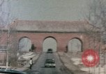 Immagine di Nixon esamina sculture in pietra Pechino Cina, 1972, secondo 23 filmato di repertorio 65675057377