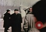 Immagine di Nixon esamina sculture in pietra Pechino Cina, 1972, secondo 30 filmato di repertorio 65675057377