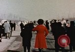Immagine di Nixon esamina sculture in pietra Pechino Cina, 1972, secondo 38 filmato di repertorio 65675057377