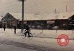 Immagine di Nixon per il giro della Papamobile a piazza Tiananmen Pechino Cina, 1972, secondo 18 filmato di repertorio 65675057383