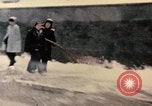 Immagine di Nixon per il giro della Papamobile a piazza Tiananmen Pechino Cina, 1972, secondo 24 filmato di repertorio 65675057383