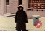Immagine di Nixon per il giro della Papamobile a piazza Tiananmen Pechino Cina, 1972, secondo 27 filmato di repertorio 65675057383