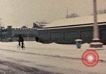 Immagine di Nixon per il giro della Papamobile a piazza Tiananmen Pechino Cina, 1972, secondo 37 filmato di repertorio 65675057383