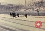 Immagine di Nixon per il giro della Papamobile a piazza Tiananmen Pechino Cina, 1972, secondo 43 filmato di repertorio 65675057383