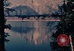 Immagine di Nixon aide presso il lago Jackson United States USA, 1971, secondo 14 filmato di repertorio 65675057396