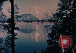 Immagine di Nixon aide presso il lago Jackson United States USA, 1971, secondo 16 filmato di repertorio 65675057396