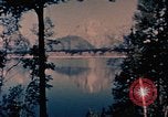 Immagine di Nixon aide presso il lago Jackson United States USA, 1971, secondo 21 filmato di repertorio 65675057396
