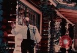 Immagine di Nixon aide presso il lago Jackson United States USA, 1971, secondo 26 filmato di repertorio 65675057396