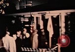 Standbild Nixon mit Hirohito Anchorage Alaska USA, 1971, aus Sekunde 29 historischem Filmmaterial Videoclip 65675057407