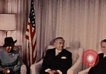 Image Nixon rencontre avec Hirohito Anchorage Alaska USA, 1971, de la seconde 3 séquences d'archives historiques vidéo 65675057408