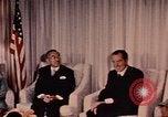 Image Nixon rencontre avec Hirohito Anchorage Alaska USA, 1971, de la seconde 54 séquences d'archives historiques vidéo 65675057408