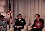 Image Nixon rencontre avec Hirohito Anchorage Alaska USA, 1971, de la seconde 58 séquences d'archives historiques vidéo 65675057408