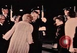 Standbild Nixon Abschied von Hirohito Anchorage Alaska USA, 1971, aus Sekunde 39 historischem Filmmaterial Videoclip 65675057409