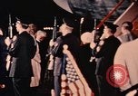 Standbild Nixon Abschied von Hirohito Anchorage Alaska USA, 1971, aus Sekunde 57 historischem Filmmaterial Videoclip 65675057409