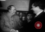 Standbild Präsident Richard Nixon Peking, China, 1972, aus Sekunde 16 historischem Filmmaterial Videoclip 65675057411